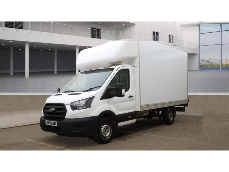 Ford Transit 2.0 350 EcoBlue Leader Luton 3dr Diesel Manual RWD L4 Euro 6 (s/s) (130 ps) - U477