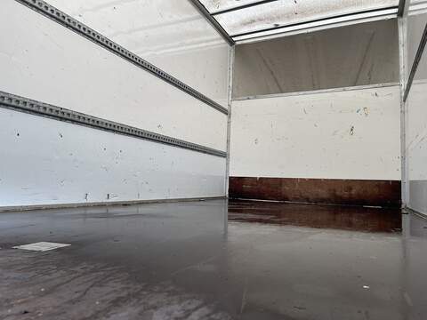 Ford Transit 2.0 350 EcoBlue Leader Luton 3dr Diesel Manual RWD L4 Euro 6 (s/s) (130 ps) - U477