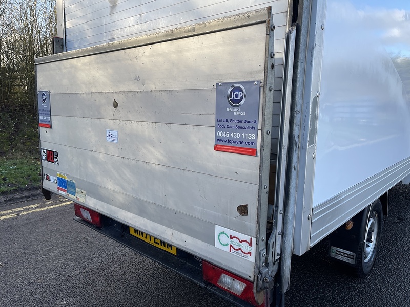 Ford Transit 2.0 350 EcoBlue Leader Luton 3dr Diesel Manual RWD L4 Euro 6 (s/s) (130 ps) - U477