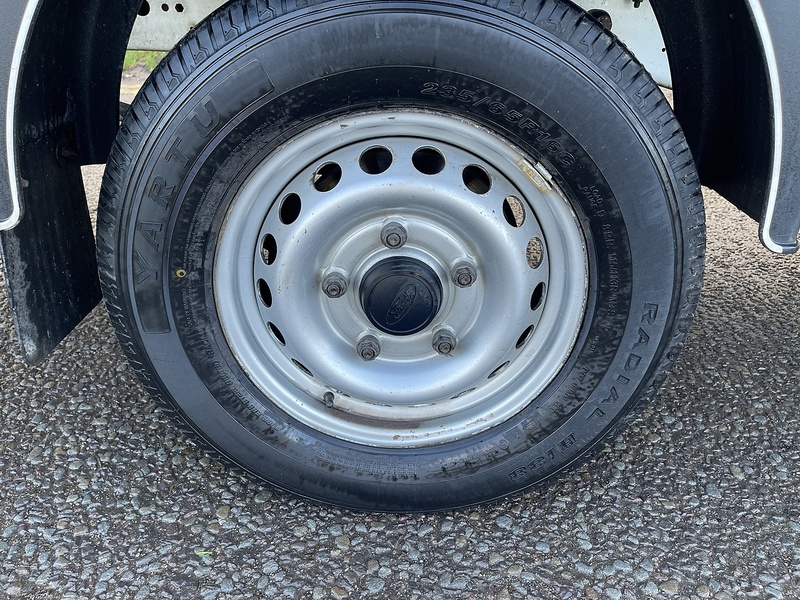 Ford Transit 2.0 350 EcoBlue Leader Luton 3dr Diesel Manual RWD L4 Euro 6 (s/s) (130 ps) - U477