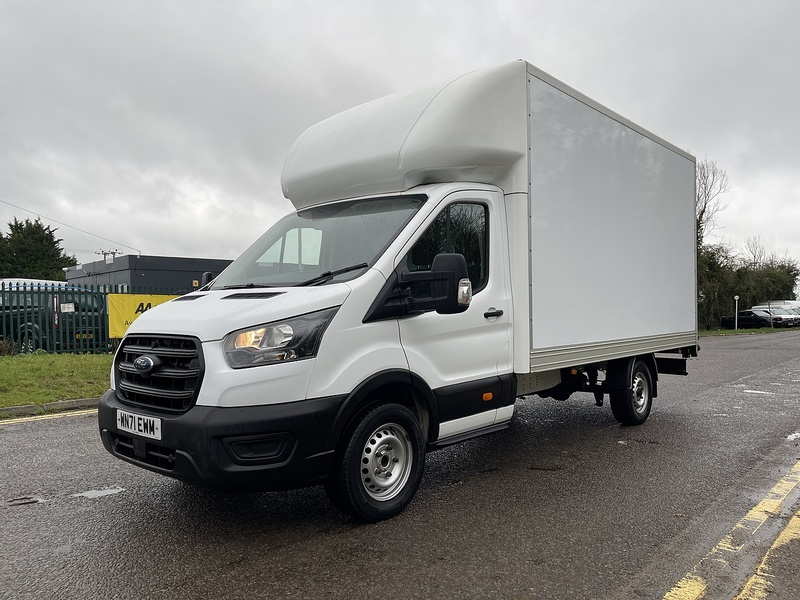Ford Transit 2.0 350 EcoBlue Leader Luton 3dr Diesel Manual RWD L4 Euro 6 (s/s) (130 ps) - U477