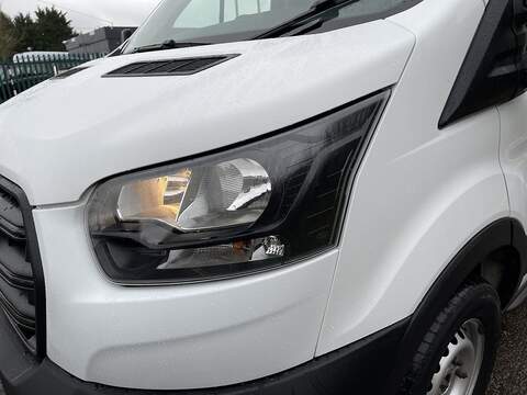 Ford Transit 2.0 350 EcoBlue Leader Luton 3dr Diesel Manual RWD L4 Euro 6 (s/s) (130 ps) - U477