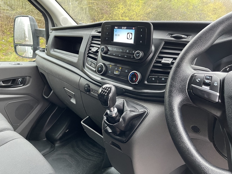 Ford Transit 2.0 350 EcoBlue Leader Luton 3dr Diesel Manual RWD L4 Euro 6 (s/s) (130 ps) - U477