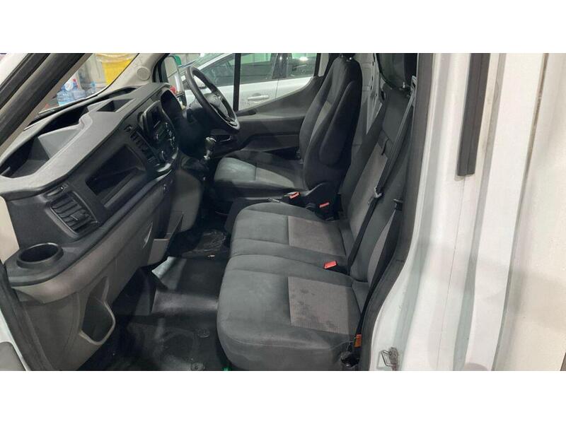Ford Transit 2.0 350 EcoBlue Leader Luton 3dr Diesel Manual RWD L4 Euro 6 (s/s) (130 ps) - U478