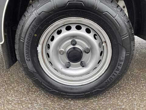 Ford Transit 2.0 350 EcoBlue Leader Luton 3dr Diesel Manual RWD L4 Euro 6 (s/s) (130 ps) - U478