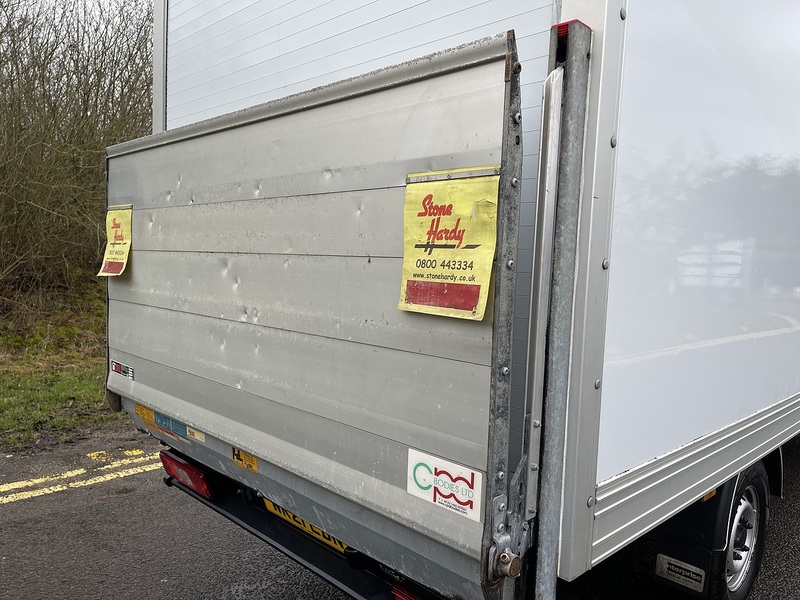 Ford Transit 2.0 350 EcoBlue Leader Luton 3dr Diesel Manual RWD L4 Euro 6 (s/s) (130 ps) - U478