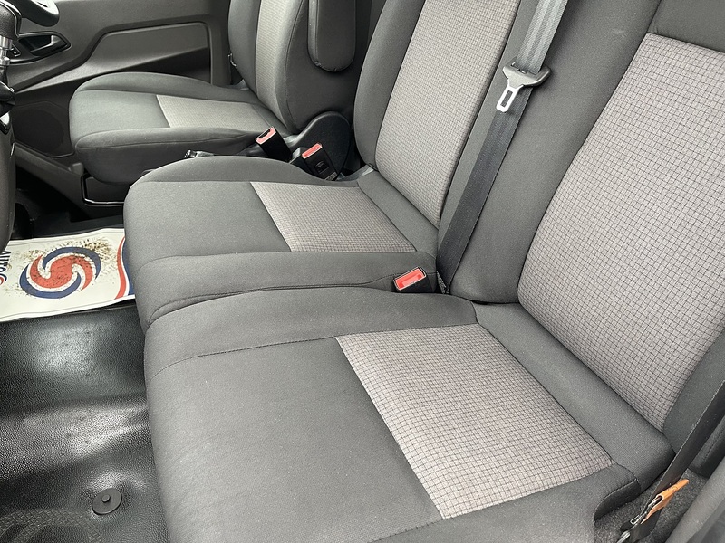 Ford Transit 2.0 350 EcoBlue Leader Luton 3dr Diesel Manual RWD L4 Euro 6 (s/s) (130 ps) - U478