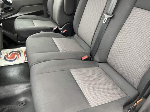 Ford Transit 2.0 350 EcoBlue Leader Luton 3dr Diesel Manual RWD L4 Euro 6 (s/s) (130 ps) - U478