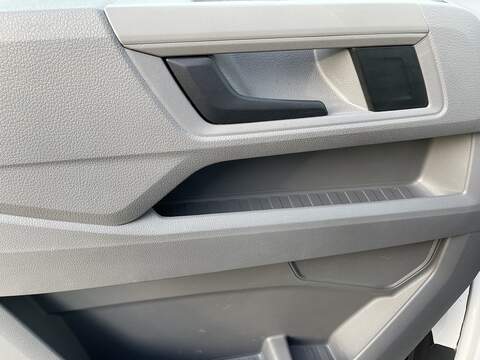 Volkswagen Crafter 2.0 TDI CR35 Trendline FWD LWB High Roof Euro 6 (s/s) 5dr - U479