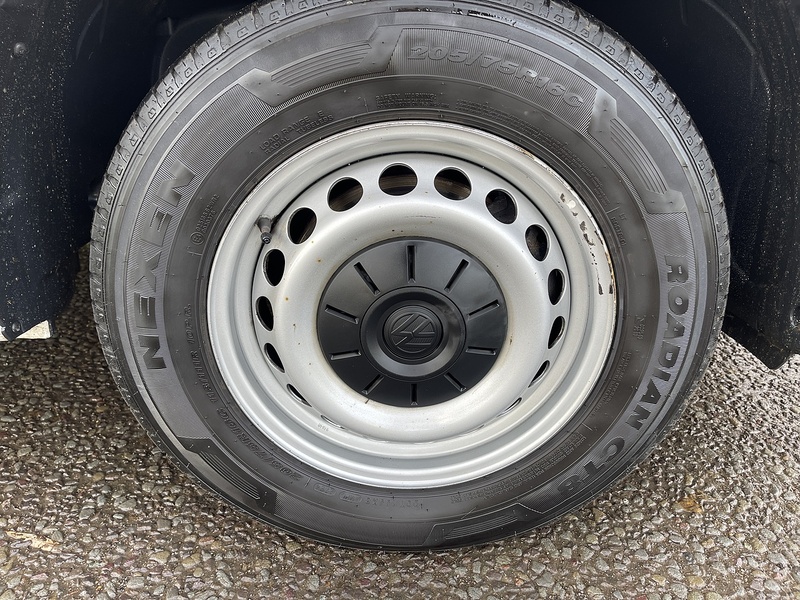 Volkswagen Crafter 2.0 TDI CR35 Trendline FWD LWB High Roof Euro 6 (s/s) 5dr - U479