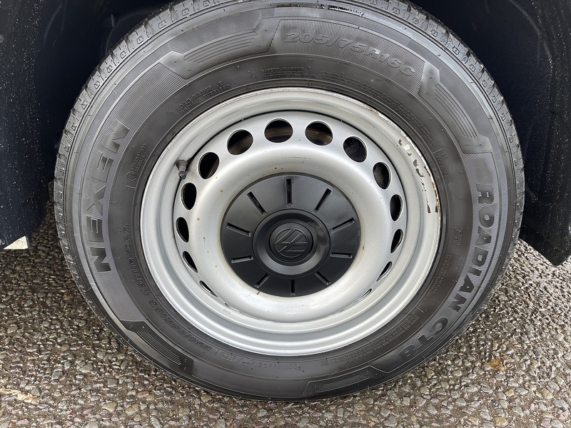 Volkswagen Crafter 2.0 TDI CR35 Trendline FWD LWB High Roof Euro 6 (s/s) 5dr - U479