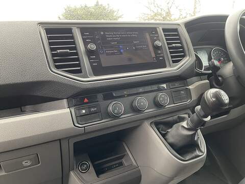 Volkswagen Crafter 2.0 TDI CR35 Trendline FWD LWB High Roof Euro 6 (s/s) 5dr - U479