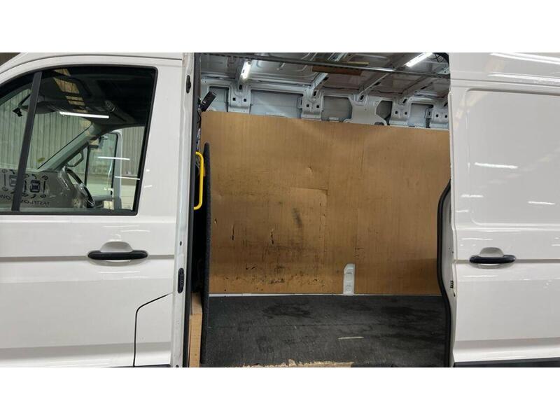 Volkswagen Crafter 2.0 TDI CR35 Trendline FWD LWB High Roof Euro 6 (s/s) 5dr - U480
