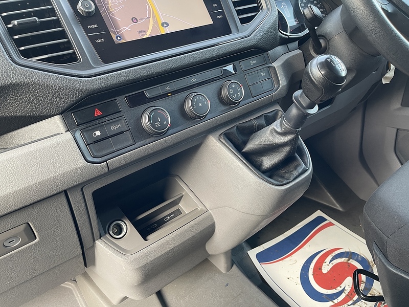 Volkswagen Crafter 2.0 TDI CR35 Trendline FWD LWB High Roof Euro 6 (s/s) 5dr - U480