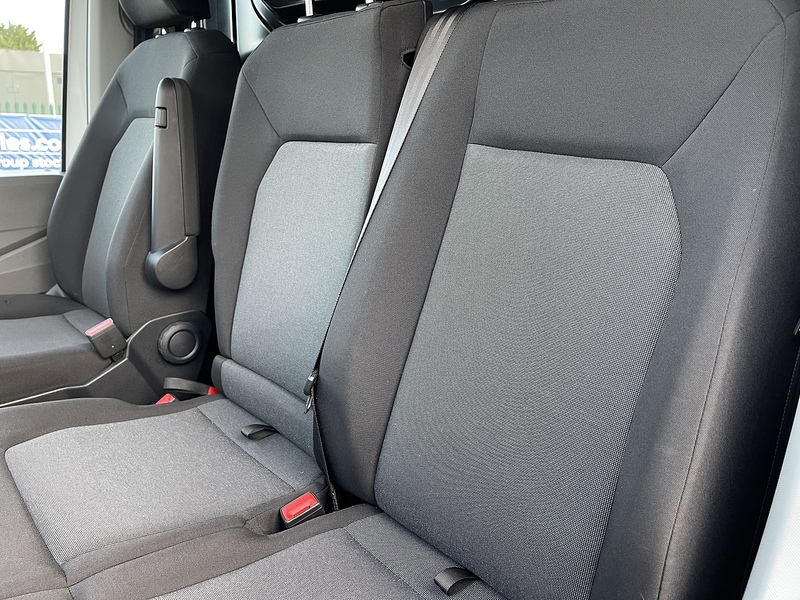 Volkswagen Crafter 2.0 TDI CR35 Trendline FWD LWB High Roof Euro 6 (s/s) 5dr - U480