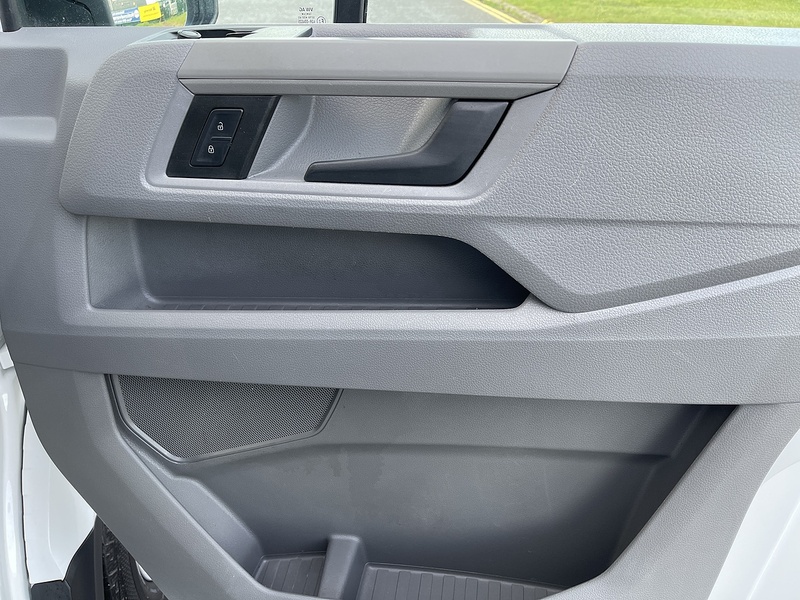 Volkswagen Crafter 2.0 TDI CR35 Trendline FWD LWB High Roof Euro 6 (s/s) 5dr - U480