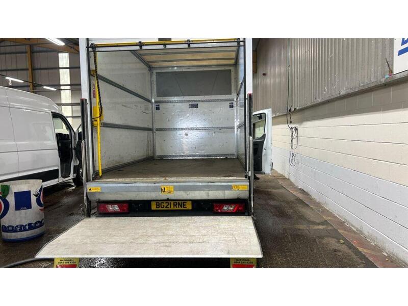 Ford Transit 2.0 350 EcoBlue Leader Luton 3dr Diesel Manual RWD L3 Euro 6 (s/s) (130 ps) - U481