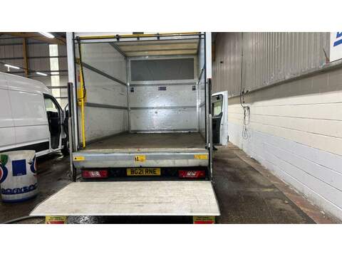 Ford Transit 2.0 350 EcoBlue Leader Luton 3dr Diesel Manual RWD L3 Euro 6 (s/s) (130 ps) - U481