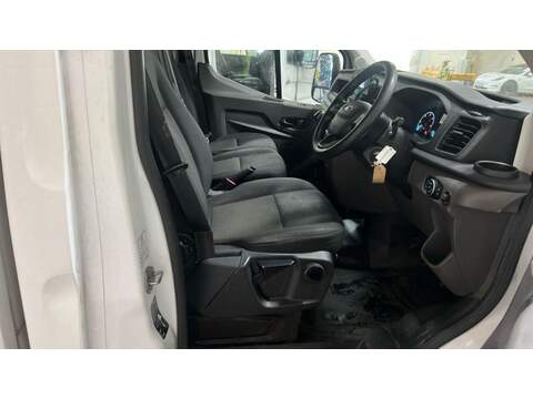 Ford Transit 2.0 350 EcoBlue Leader Luton 3dr Diesel Manual RWD L3 Euro 6 (s/s) (130 ps) - U481