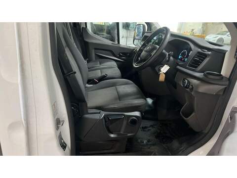Ford Transit 2.0 350 EcoBlue Leader Luton 3dr Diesel Manual RWD L3 Euro 6 (s/s) (130 ps) - U481