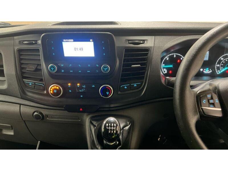 Ford Transit 2.0 350 EcoBlue Leader Luton 3dr Diesel Manual RWD L3 Euro 6 (s/s) (130 ps) - U481