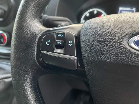 Ford Transit 2.0 350 EcoBlue Leader Luton 3dr Diesel Manual RWD L3 Euro 6 (s/s) (130 ps) - U481