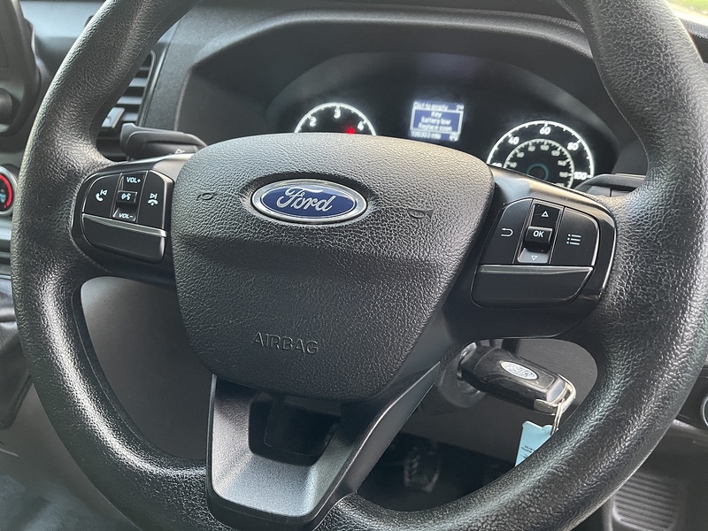 Ford Transit 2.0 350 EcoBlue Leader Luton 3dr Diesel Manual RWD L3 Euro 6 (s/s) (130 ps) - U481
