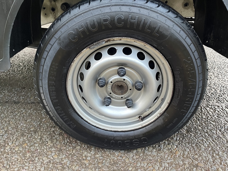 Ford Transit 2.0 350 EcoBlue Leader Luton 3dr Diesel Manual RWD L3 Euro 6 (s/s) (130 ps) - U481