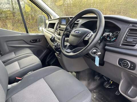 Ford Transit 2.0 350 EcoBlue Leader Luton 3dr Diesel Manual RWD L3 Euro 6 (s/s) (130 ps) - U481