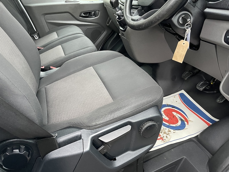 Ford Transit 2.0 350 EcoBlue Leader Dropside 2dr Diesel Manual RWD L4 Euro 6 (s/s) (130 ps) - U483