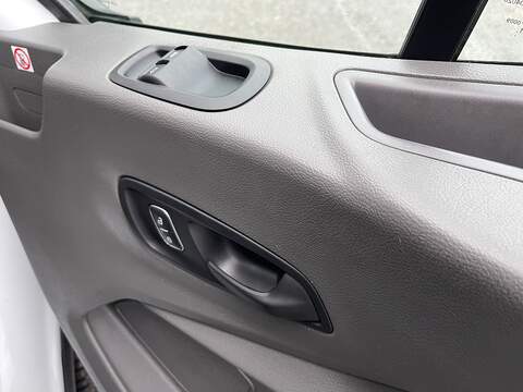 Ford Transit 2.0 350 EcoBlue Leader Dropside 2dr Diesel Manual RWD L4 Euro 6 (s/s) (130 ps) - U483