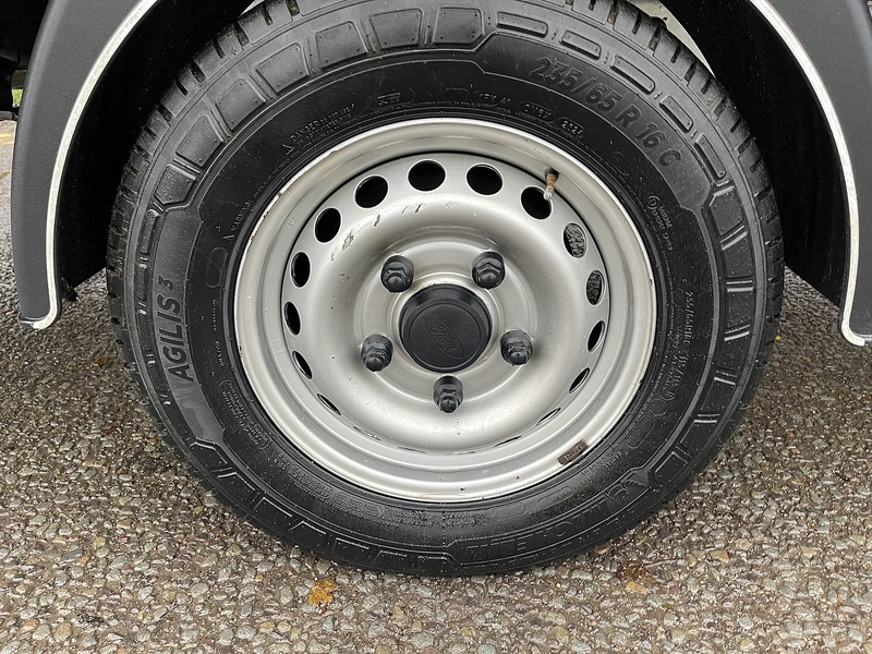 Ford Transit 2.0 350 EcoBlue Leader Dropside 2dr Diesel Manual RWD L4 Euro 6 (s/s) (130 ps) - U483