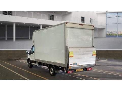 Ford Transit 2.0 350 EcoBlue Leader Luton 3dr Diesel Manual RWD L4 Euro 6 (s/s) (130 ps) - U484