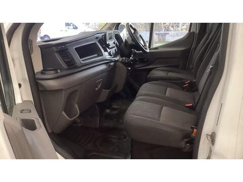 Ford Transit 2.0 350 EcoBlue Leader Luton 3dr Diesel Manual RWD L4 Euro 6 (s/s) (130 ps) - U484