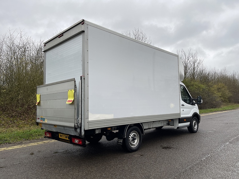 Ford Transit 2.0 350 EcoBlue Leader Luton 3dr Diesel Manual RWD L4 Euro 6 (s/s) (130 ps) - U484