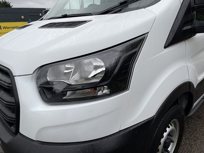 Ford Transit 2.0 350 EcoBlue Leader Luton 3dr Diesel Manual RWD L4 Euro 6 (s/s) (130 ps) - U484