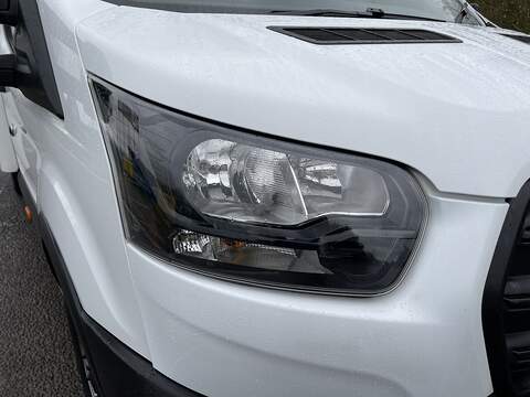 Ford Transit 2.0 350 EcoBlue Leader Luton 3dr Diesel Manual RWD L4 Euro 6 (s/s) (130 ps) - U484