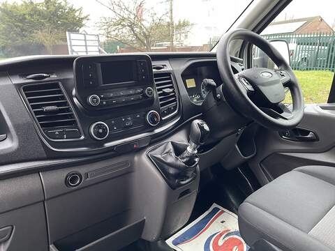 Ford Transit 2.0 350 EcoBlue Leader Luton 3dr Diesel Manual RWD L4 Euro 6 (s/s) (130 ps) - U484