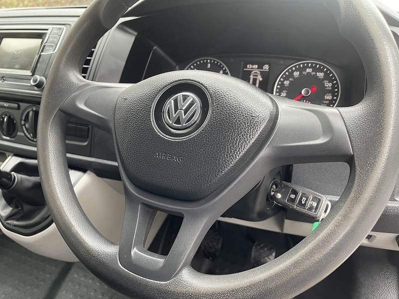 Volkswagen Transporter 2.0 TDI T30 BlueMotion Tech Startline Kombi FWD SWB Euro 6 (s/s) 5dr - U493