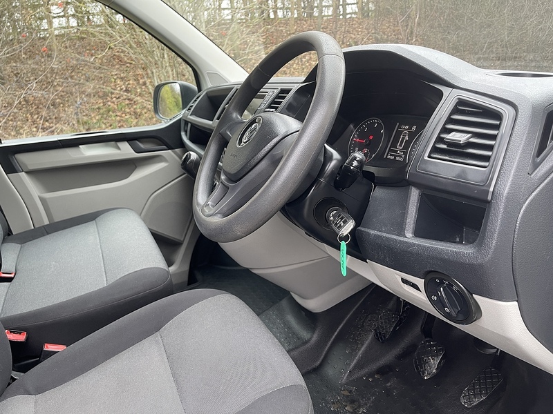 Volkswagen Transporter 2.0 TDI T30 BlueMotion Tech Startline Kombi FWD SWB Euro 6 (s/s) 5dr - U493
