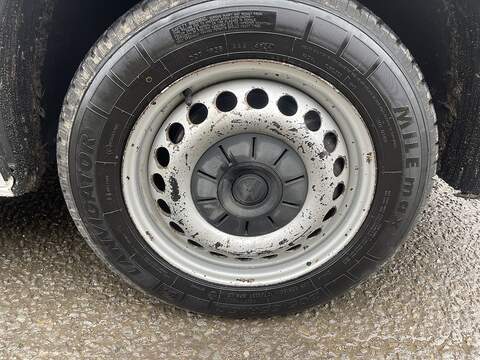 Volkswagen Transporter 2.0 TDI T30 BlueMotion Tech Startline Kombi FWD SWB Euro 6 (s/s) 5dr - U493