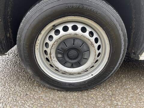 Volkswagen Transporter 2.0 TDI T30 BlueMotion Tech Startline Kombi FWD SWB Euro 6 (s/s) 5dr - U493