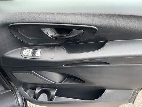 Mercedes-Benz Vito 2.1 116 CDI Premium RWD L2 Euro 6 (s/s) 5dr - U494