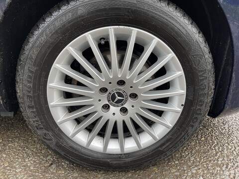 Mercedes-Benz Vito 2.0 116 CDI Premium Crew Van G-Tronic RWD L1 Euro 6 (s/s) 5dr - U496