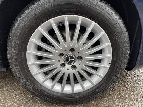 Mercedes-Benz Vito 2.0 116 CDI Premium Crew Van G-Tronic RWD L1 Euro 6 (s/s) 5dr - U496