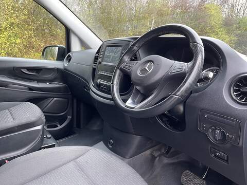 Mercedes-Benz Vito 2.0 116 CDI Premium Crew Van G-Tronic RWD L1 Euro 6 (s/s) 5dr - U496