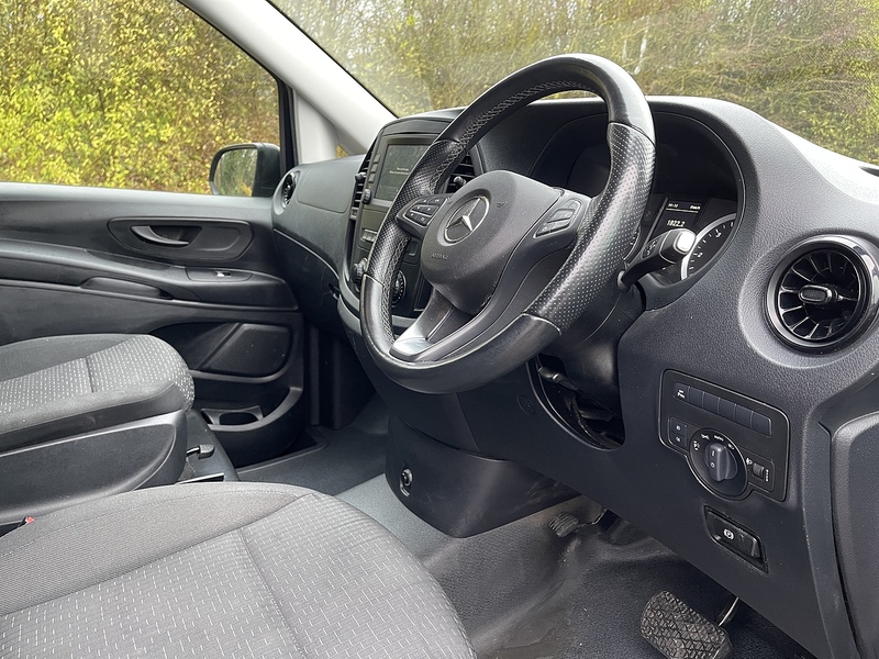 Mercedes-Benz Vito 2.0 116 CDI Premium Crew Van G-Tronic RWD L1 Euro 6 (s/s) 5dr - U496