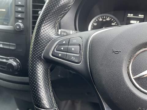 Mercedes-Benz Vito 2.0 116 CDI Premium Crew Van G-Tronic RWD L1 Euro 6 (s/s) 5dr - U496