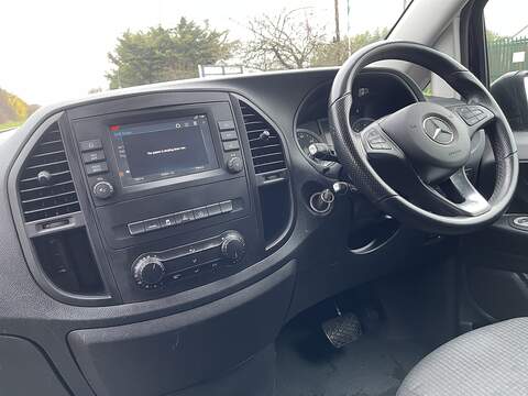 Mercedes-Benz Vito 2.0 116 CDI Premium Crew Van G-Tronic RWD L1 Euro 6 (s/s) 5dr - U496
