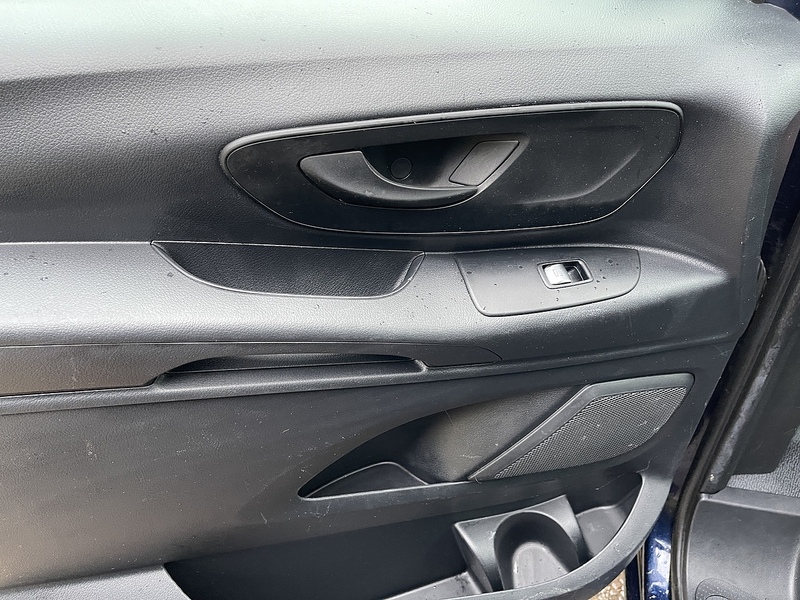 Mercedes-Benz Vito 2.0 116 CDI Premium Crew Van G-Tronic RWD L1 Euro 6 (s/s) 5dr - U496